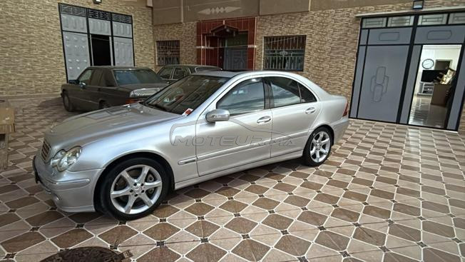 mercides 220c model 2005 nador