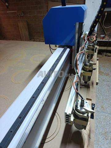 Machine CNC 4 têtes, encore neuve
