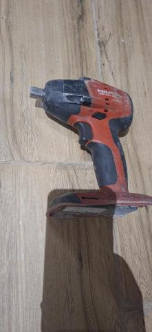 Lot Hilti et scie circulaire