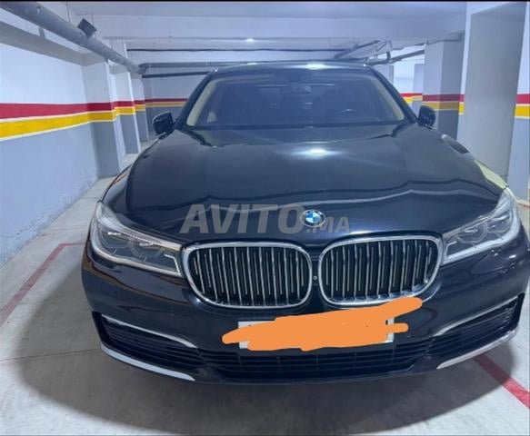 BMW الفئة السابعة ديزل أوتوماتيك 2017 بالدار البيضاء