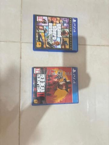PS4 Slim 500Go avec jeux et manette - 2