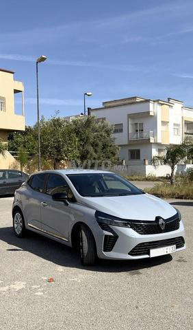 Clio 5 2024 1er main - 2