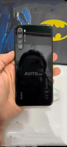 Téléphone propre à bon prix, je donne une garantie d'une semaine