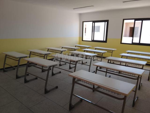 Table Scolaire État Neuf (LA)