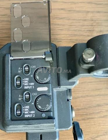 CANON EOS C300 mark II - 2