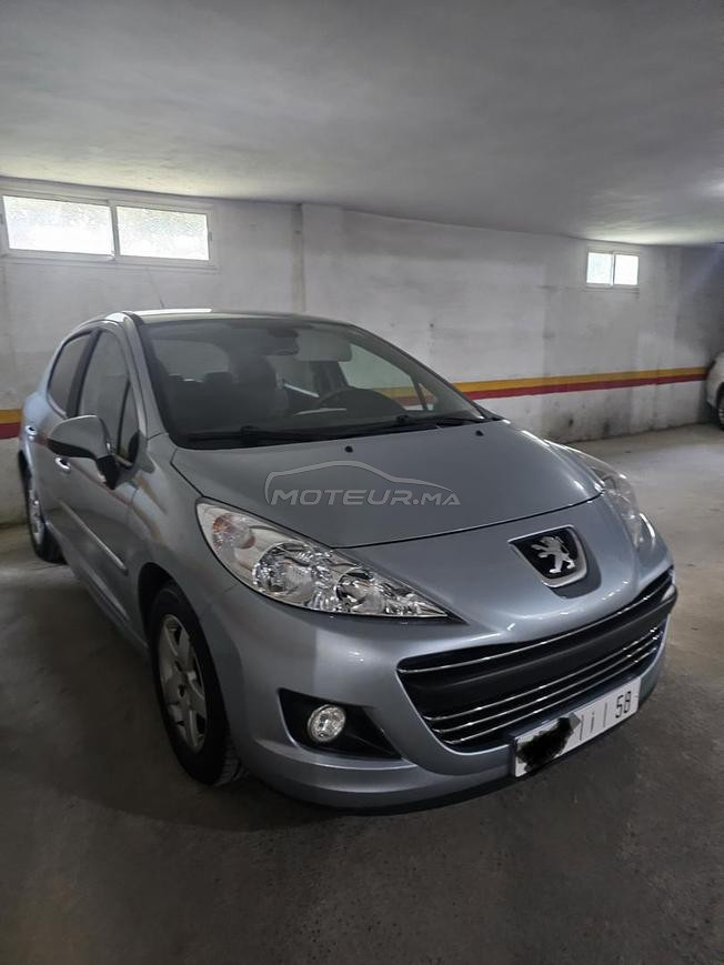 A vendre une jolie 207 sportium