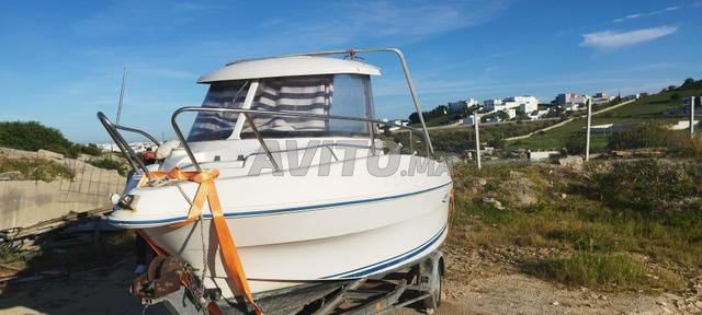 bateau Quicksilver moteur 4 temps injection