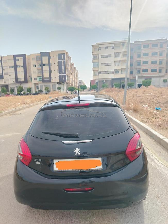 Peugeot 208 Diesel Manuelle 2015 à Fès