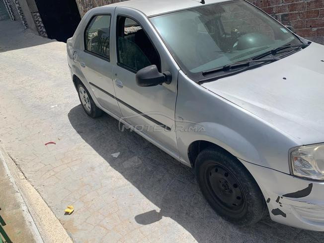 سيارة داسيا لوجان