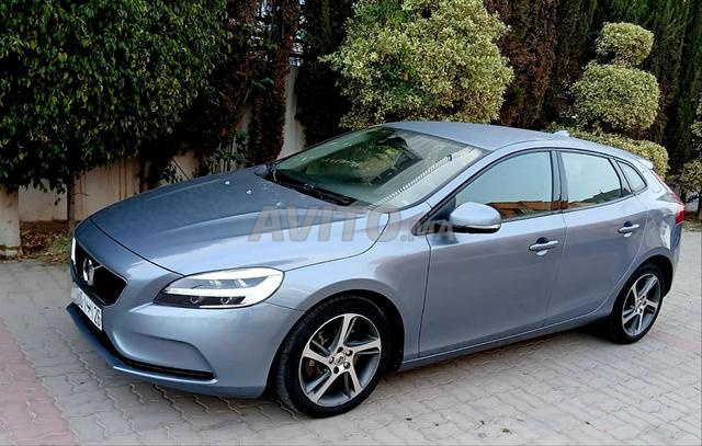 Volvo V40 Automatique 2019 Diesel - 2
