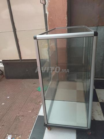 فيترينة للبيع، شبه جديدة وبسعر مناسب 1800 درهم - 2