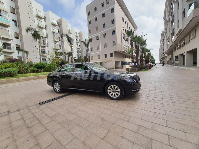 Mercedes-Benz E220 Auto Casa