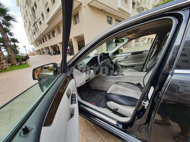 Mercedes-Benz E220 Auto Casa