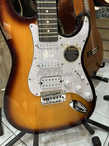 Guitare électrique Squier - 2