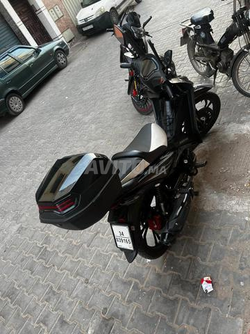Moto - 2