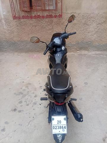 Moto de marque DUCKER - 2