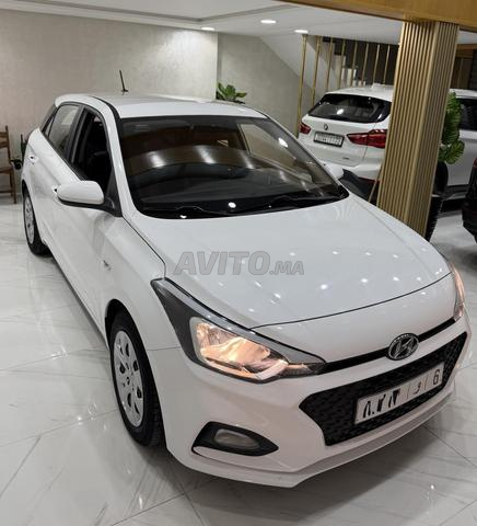 Hyundai i20 Essence Manuelle 2020 à Rabat - 2