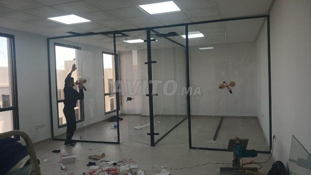 فواصل زجاجية للمكاتب بالدار البيضاء