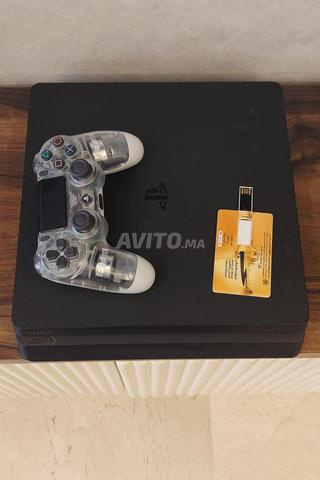 PS4 Slim flashée et 20 jeux dont 6 Originaux - 2