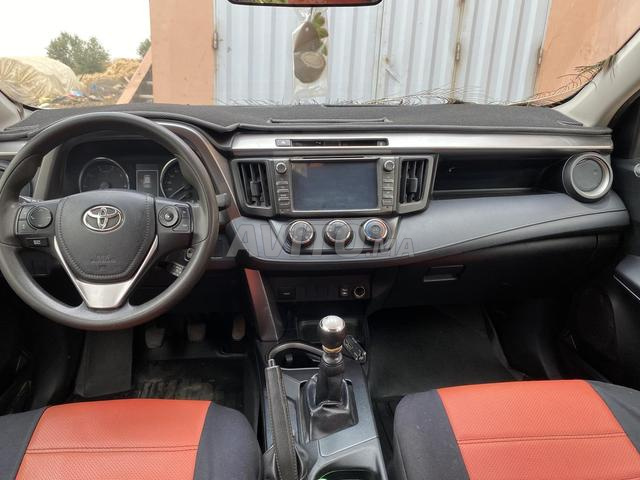Nouvelle voiture Toyota RAV4 - 2