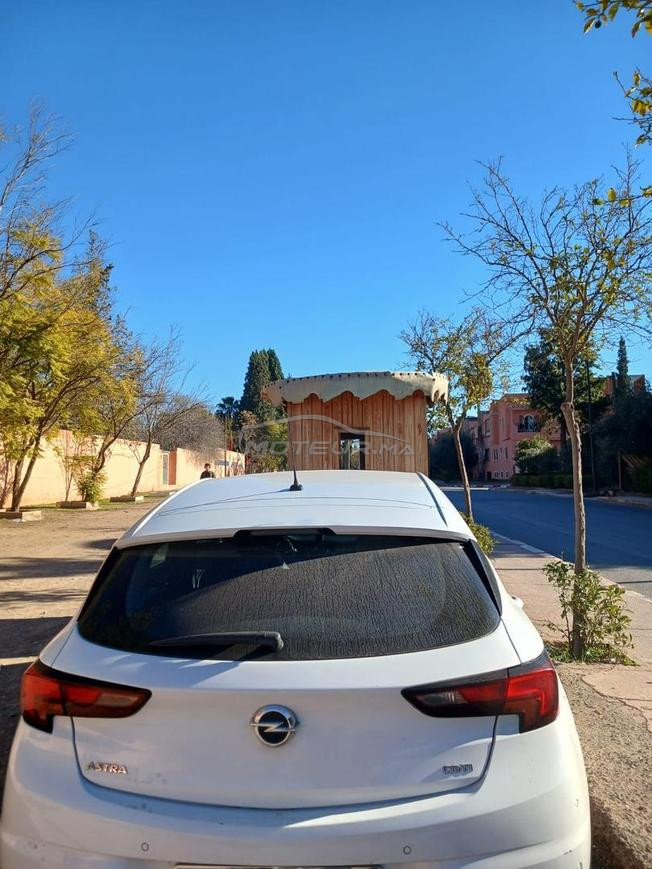 Opel Astra Diesel Manuelle 2016 à Marrakech