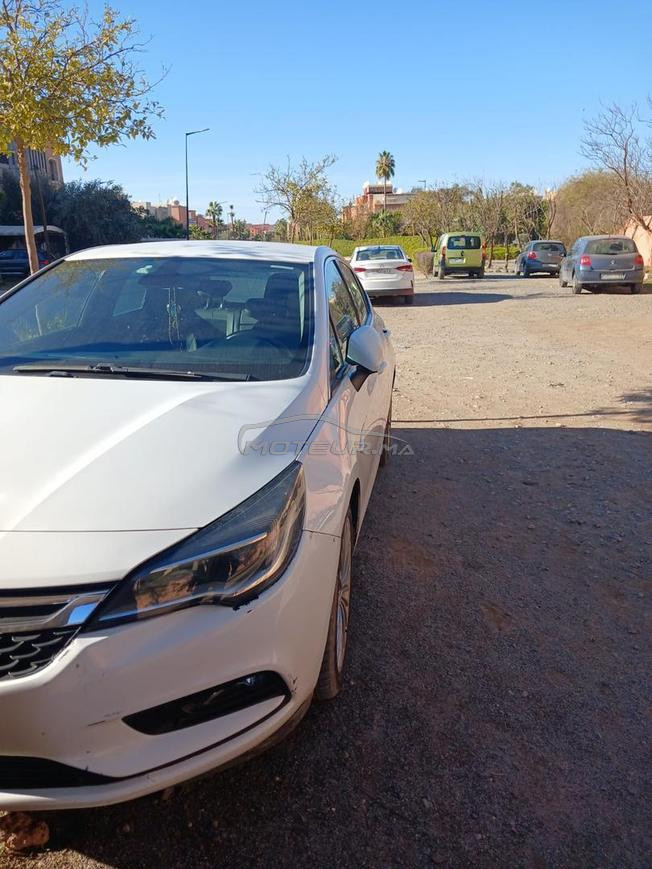 Opel Astra Diesel Manuelle 2016 à Marrakech