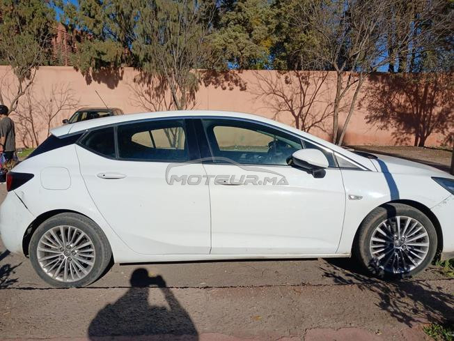 Opel Astra Diesel Manuelle 2016 à Marrakech