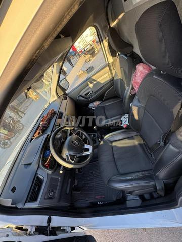 Bonjour, je mets en vente ma voiture Renault. - 2