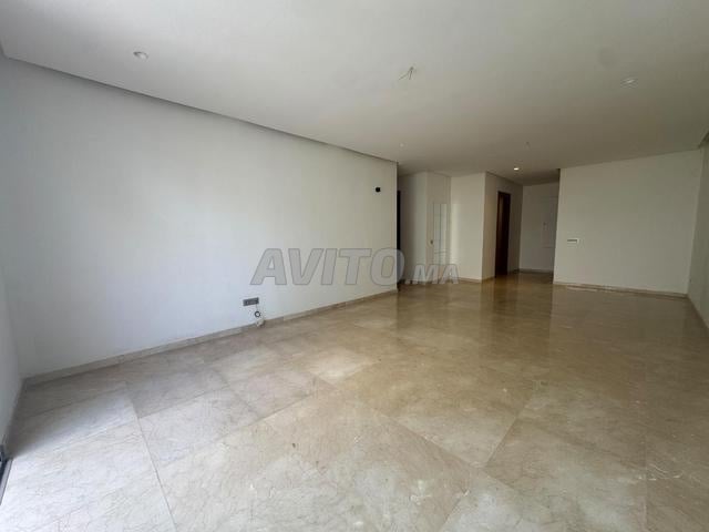 Appartement Rez de jardin à louer 190 m² à Souissi - 2