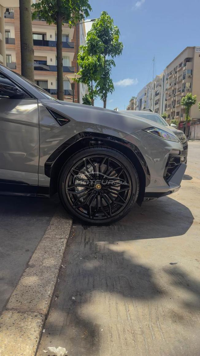 LAMBORGHINI URUS SE 