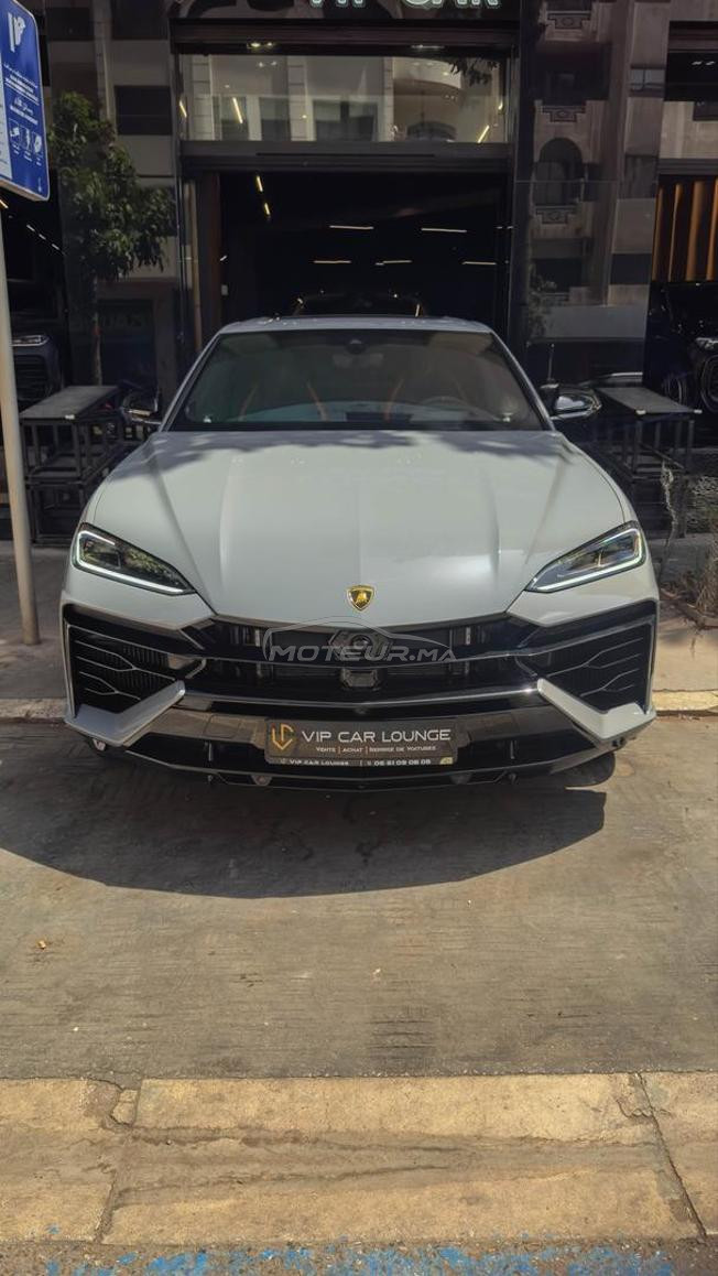 LAMBORGHINI URUS SE 