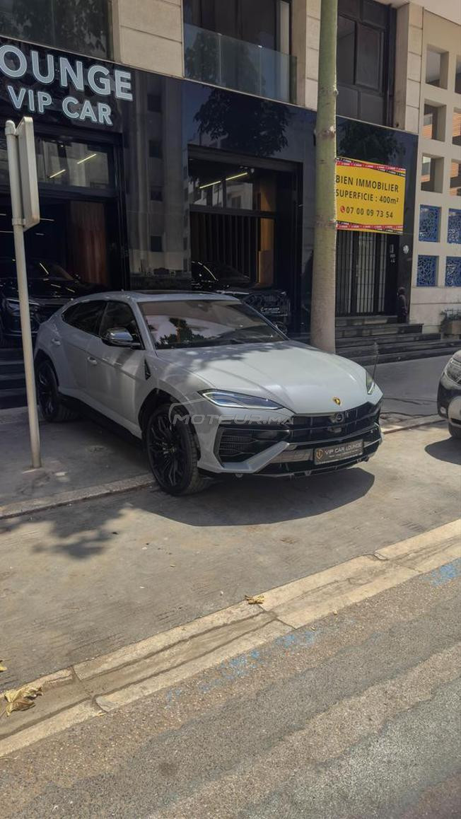 LAMBORGHINI URUS SE 