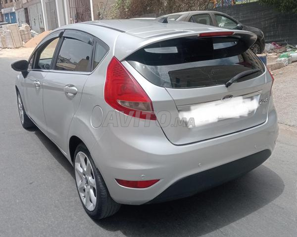 Ford Fiesta Essence 2011 - 2