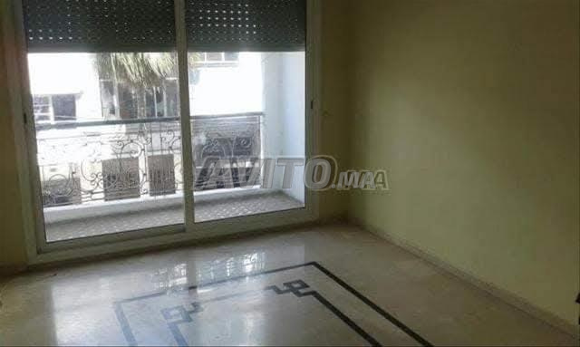 استوديو بشرفة نهاية شارع زرقطوني - 2