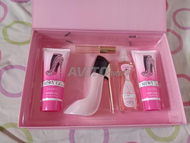 مجموعة عطر MISSY GG Rose 5 قطع جديدة بالبلاستيك