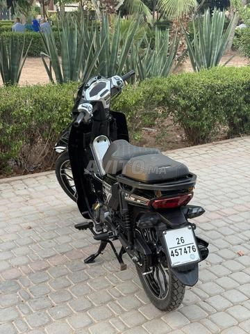 Moto 33 (avec moteur 49) - 2
