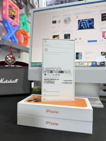 iPhone 17 Pro 1TB Silver / 17 Pro Max 512GB Orange