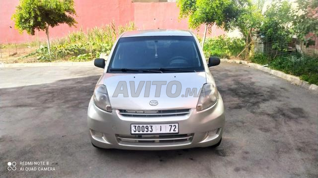 Daihatsu Sirion - 2