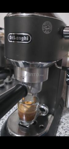 Machine à café Delonghi Dedica comme neuf - 2