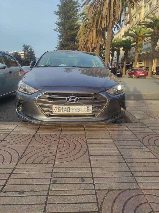 Hyundai Elantra Gls 2018 excellent état 