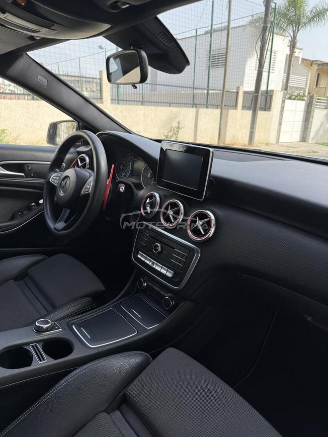 Mercedes-Benz Classe A 180 2017 – Première main 
