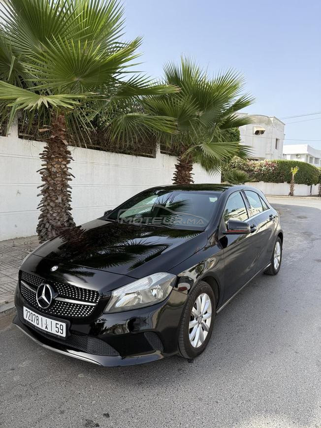 Mercedes-Benz Classe A 180 2017 – Première main 