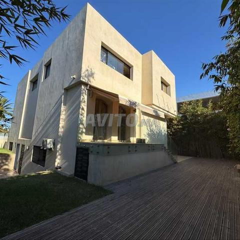157830-Villa à louer à 130000DH à Longchamps