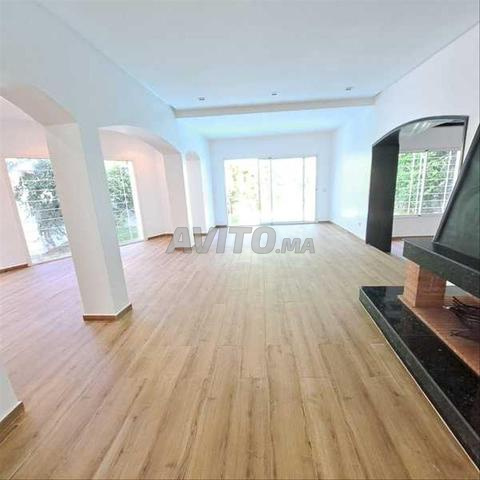 162705-Bureau à louer à 50000DH à Ain Diab