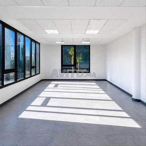 157859-Bureau à louer à 18500DH à Casablanca Finan