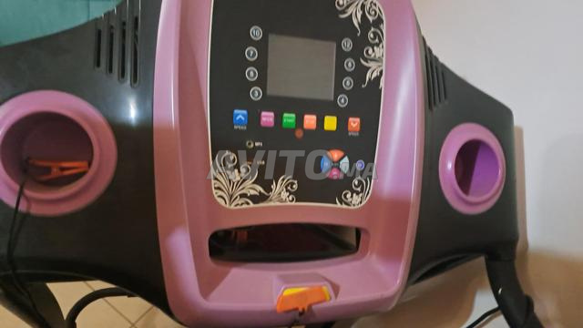 عربة متجر بحالة جيدة