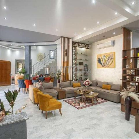83052-بيع فيلا في مراكش تاركة بمساحة 410 م²