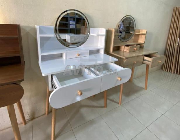 Coiffeuse élégante et moderne en MDF avec LED - 2