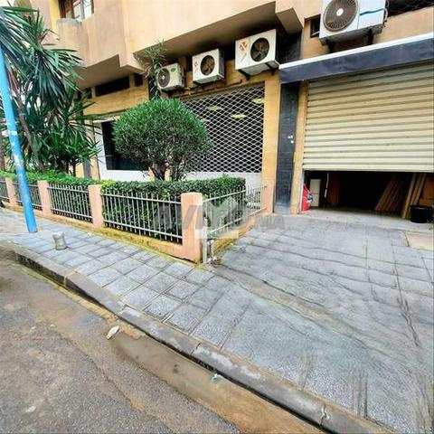 172023-Vente Local à Casablanca Hôpitaux de 272 m²