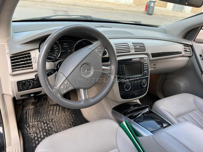 Mercedes R320 